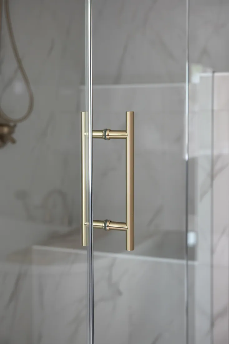 Brass cabinet hardware