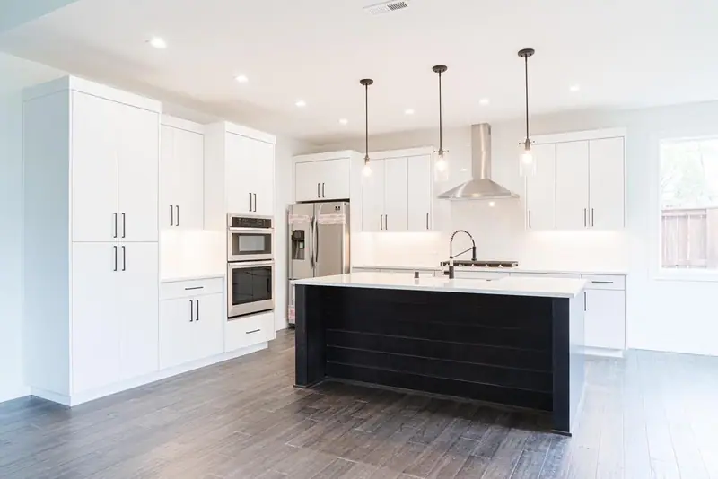 Bright Contemporary Kitchen Remodel in Southwest Washington & Portland Metro — contemporary kitchen, photo 1 of 1