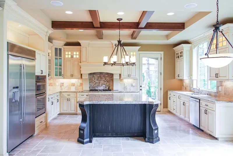 Cream Elegant Traditional Kitchen in Portland, OR — kitchen, photo 1 of 1