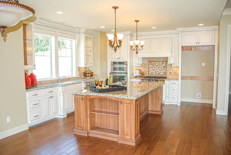 Elegant Kitchen Remodel in Southwest Washington & Portland Metro — traditional kitchen, photo 1 of 1