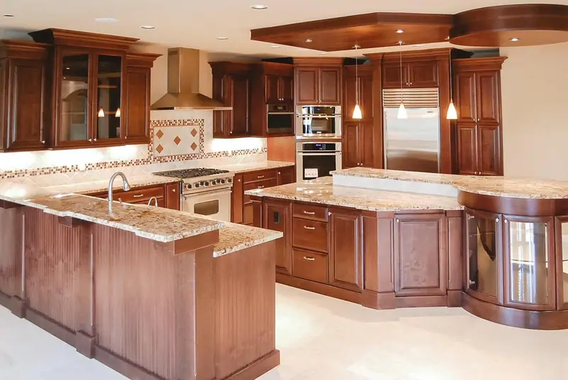 Luxurious Traditional Kitchen Remodel in Southwest Washington & Portland Metro — traditional kitchen, photo 1 of 1